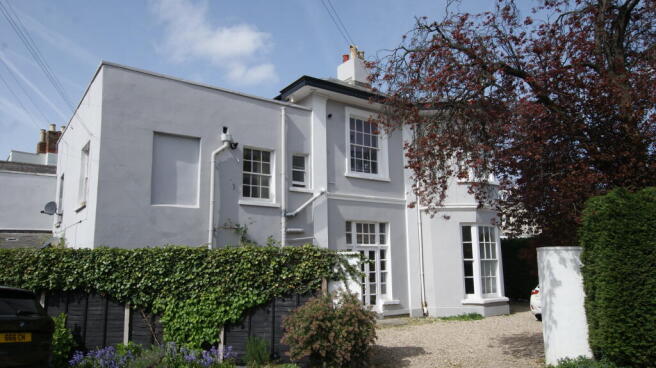 6 bed property, in Suffolk Road, £950,000
