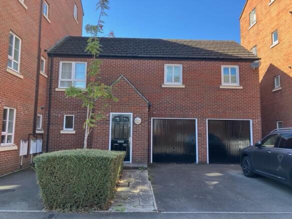 2 bed property, in Ffordd Ty Unnos, £150,000