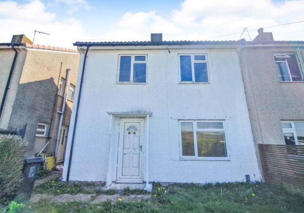 3 bed property, in 24 Staplefield Drive, £210,000