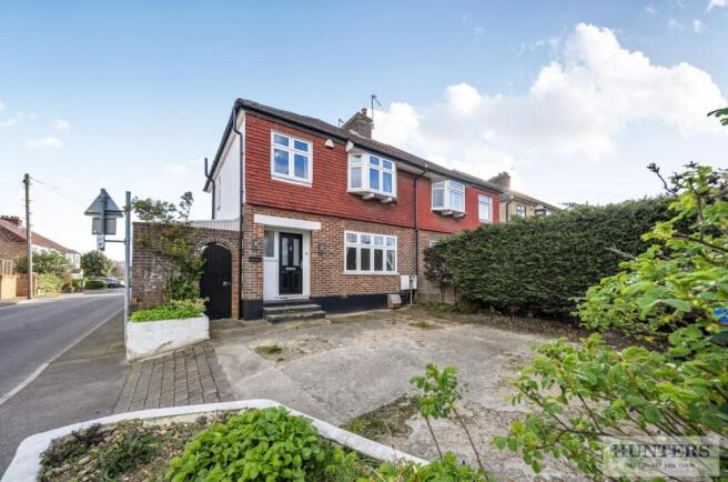 3 bed property, in Mayplace Road East, £525,000