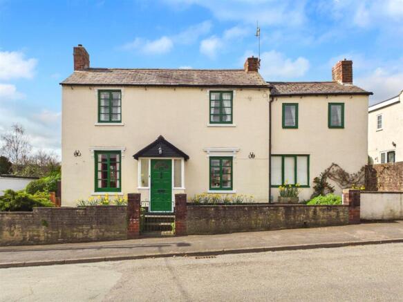 3 bed property, in Enville Road, £515,000