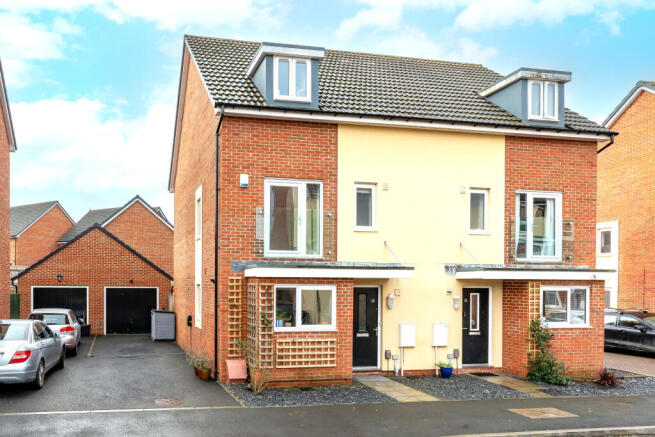 4 bed property, in Brentnall Way, £475,000