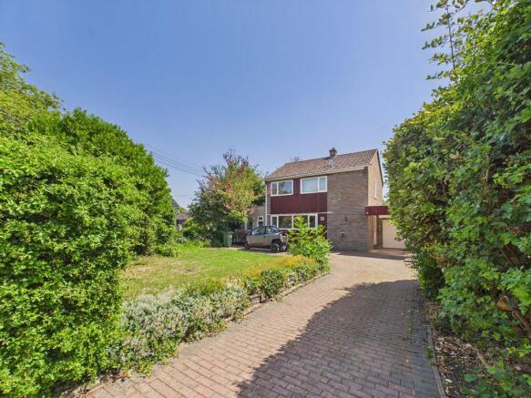 3 bed property, in St. Cleers, £385,000