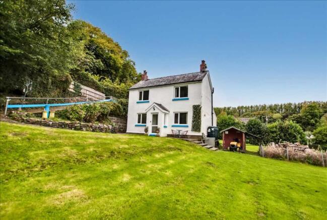 3 bed property, in Holly Cottage, £399,950