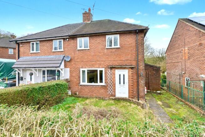 3 bed property, in 13 Droitwich Close, £40,000