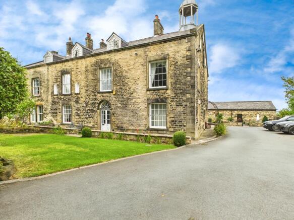 9 bed property, in 166 Orrell Road, £795,000