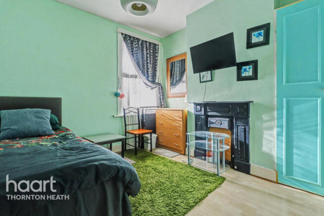 3 bed property, in Broughton Road, £450,000