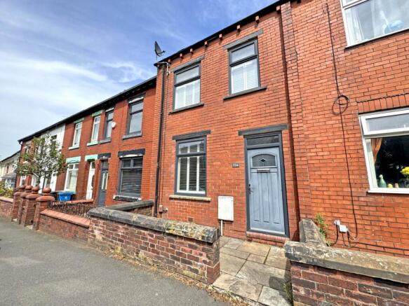 3 bed property, in Rochdale Road, £150,000