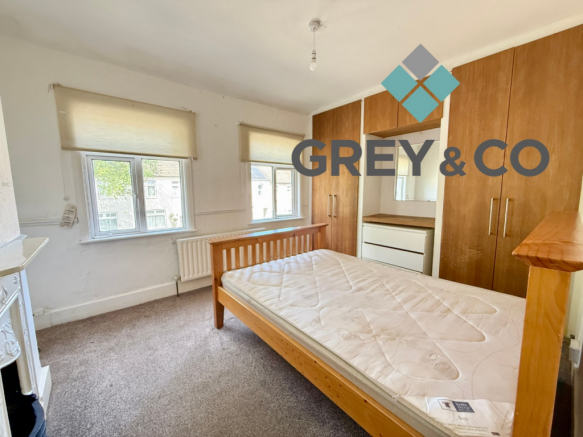 2 bed property, in St Annes Road Wembley HA0 2AW, £475,000