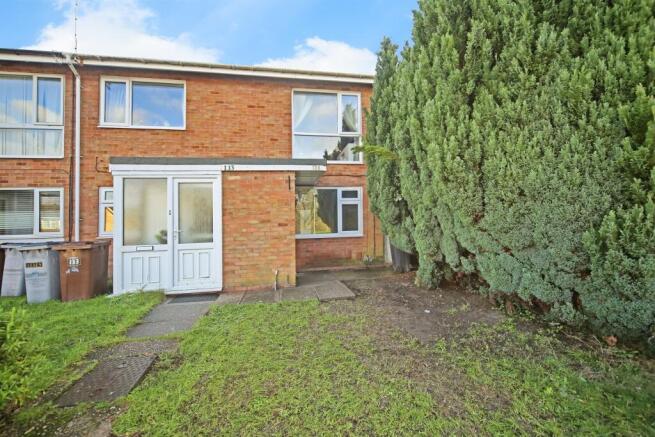 2 bed property, in Rowood Drive, £165,000
