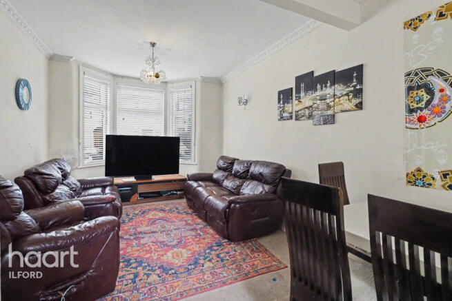 3 bed property, in Paget Road, £475,000