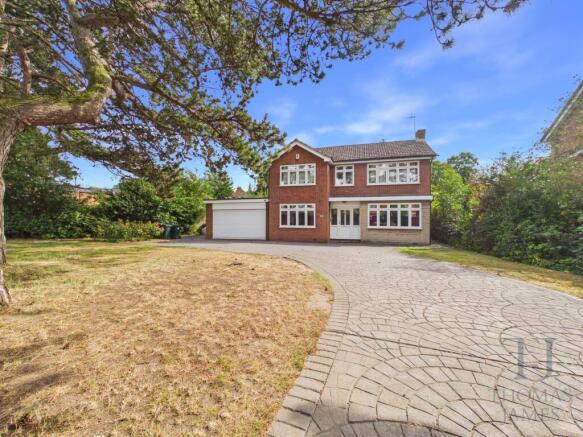 3 bed property, in Clifton Road, £750,000