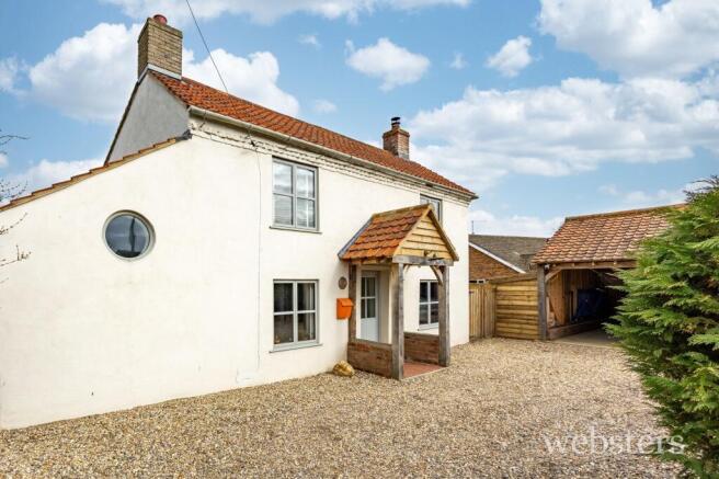 4 bed property, in Elsing Road, £525,000
