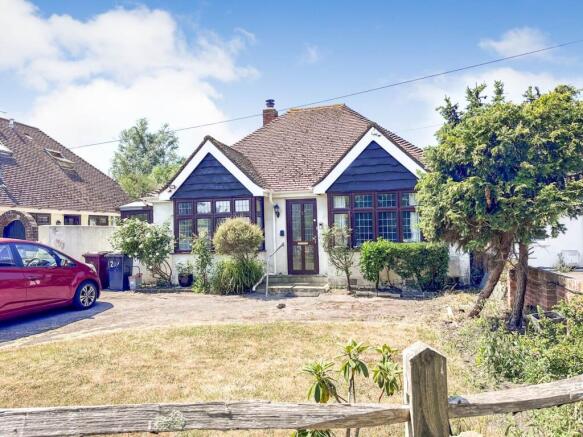 2 bed property, in Bookers Lane, £575,000