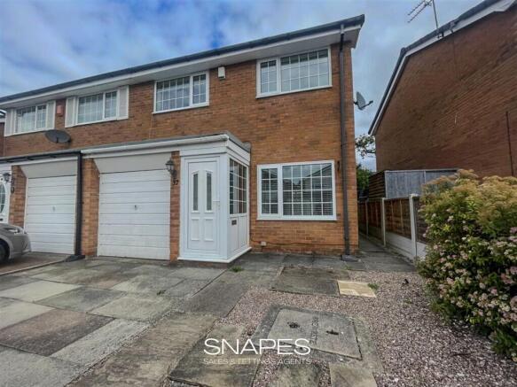 3 bed property, in Delfur Road, £375,000