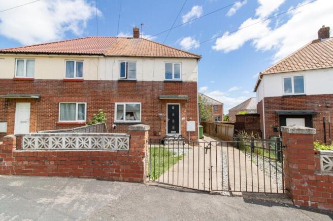2 bed property, in Ullswater Road, £95,000