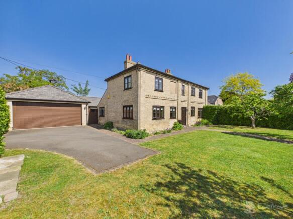 4 bed property, in Ducks Lane, £575,000