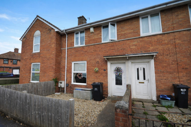 3 bed property, in Chatham Avenue, £205,000