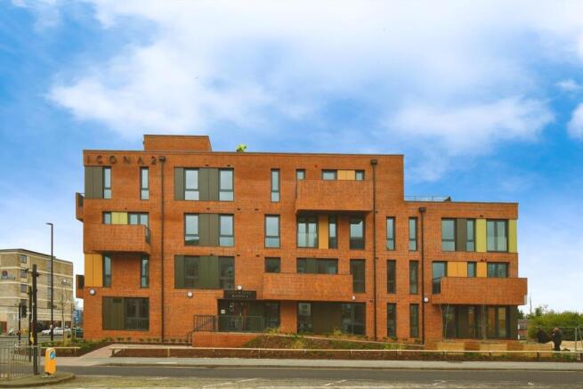 1 bed property, in Apartment 8, £325,000