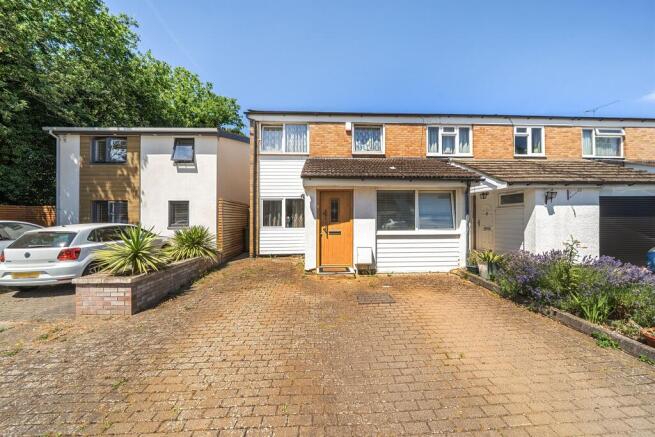 4 bed property, in The Firs, £700,000