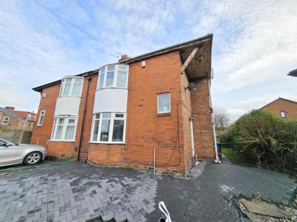 3 bed property, in Cranage road, £290,000