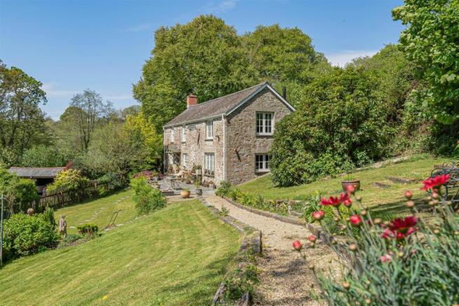 3 bed property, in Blisland, £645,000