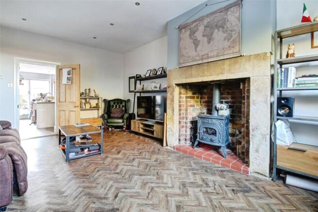 3 bed property, in Front Street, £160,000