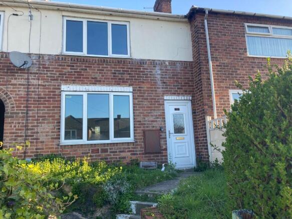 2 bed property, in Derwent Gardens, £80,000
