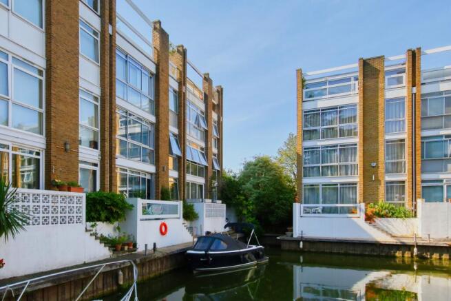 4 bed property, in Marina Way, £1,500,000