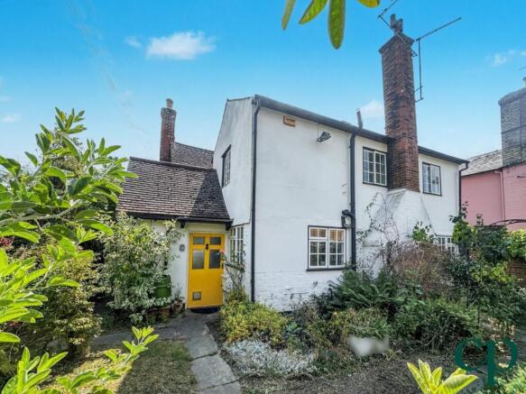 4 bed property, in High Street, £550,000