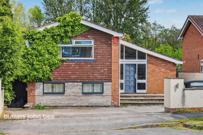 6 bed property, in Cavendish Crescent, £500,000