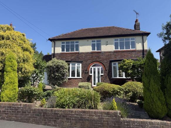 3 bed property, in Carlton Avenue, £545,000