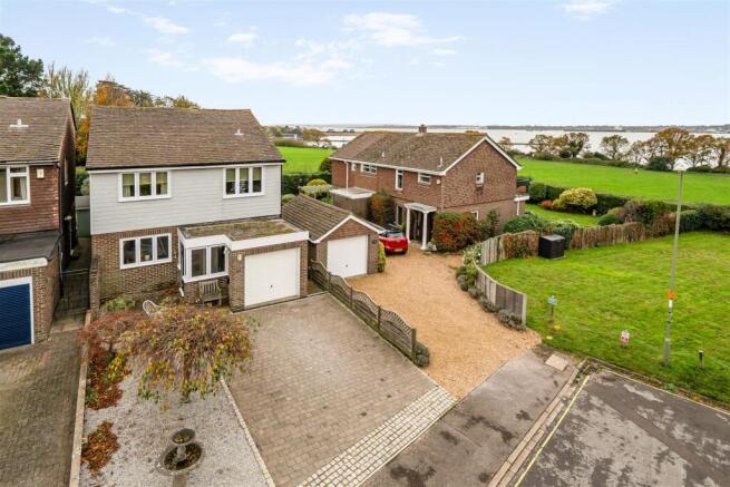 4 bed property, in Havelock Road, £775,000