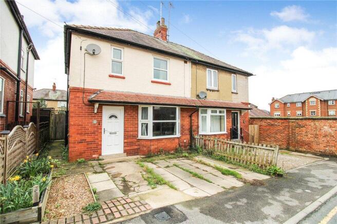 3 bed property, in Whincup Grove, £255,000