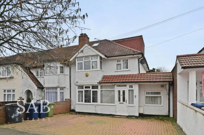 4 bed property, in Allenby Road, £750,000