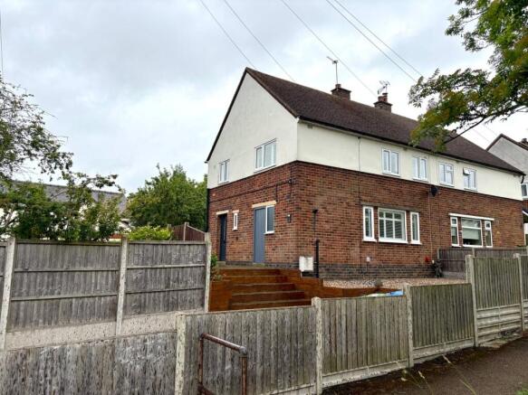 3 bed property, in Ashby Road, £289,950