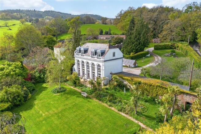 5 bed property, in Mamhead, £1,250,000