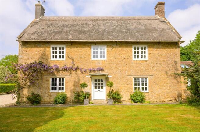 5 bed property, in Woolston, £1,395,000