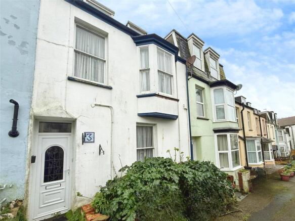 5 bed property, in Northfield Terrace, £179,995