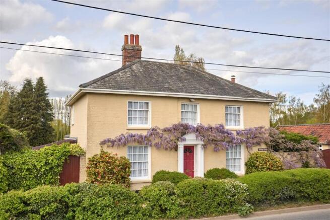 4 bed property, in Withersdale Street, £725,000