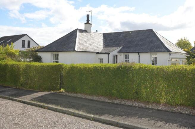 2 bed property, in 2 Lovedale Gardens, £285,000