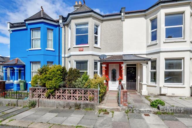 4 bed property, in St Georges Terrace, £290,000