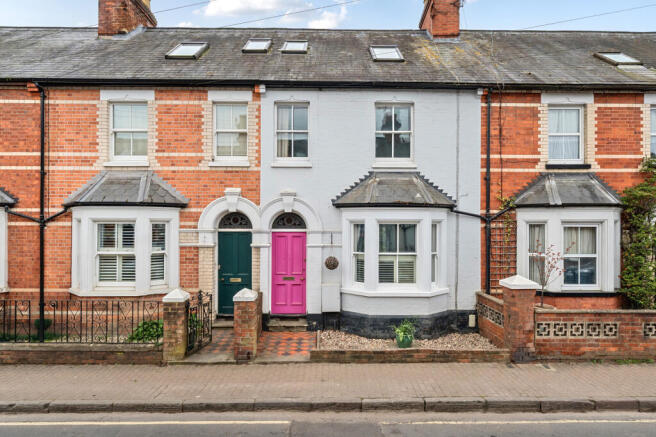 3 bed property, in Kings Road, £750,000