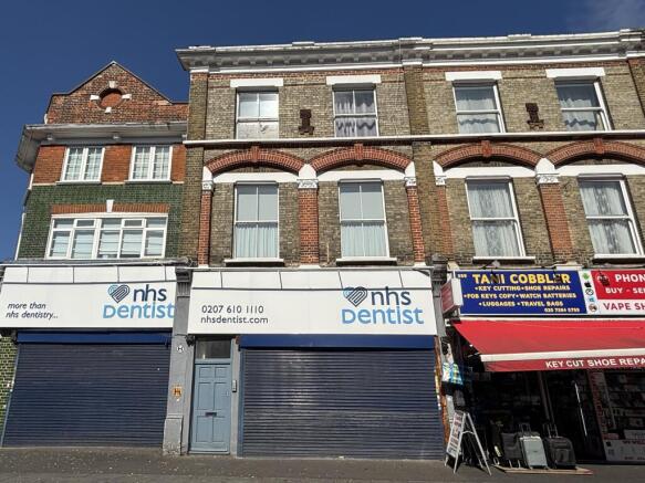 2 bed property, in 357 North End Road, £365,000