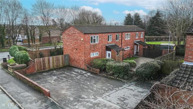 3 bed property, in Abelia, £195,000