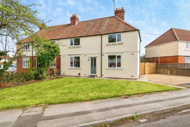 3 bed property, in Unity Street, £325,000
