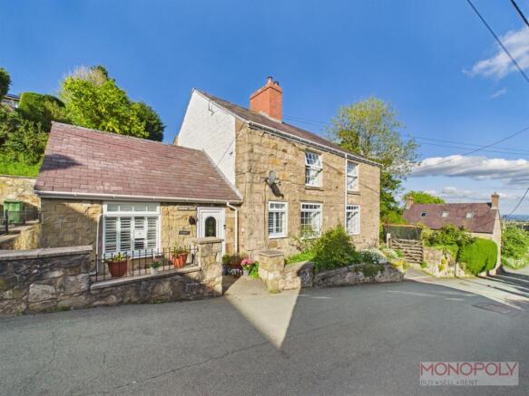 4 bed property, in Allt Y Pentref, £495,000