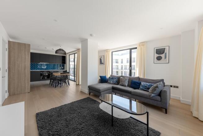 3 bed property, in Rosewood Building, £1,150,000