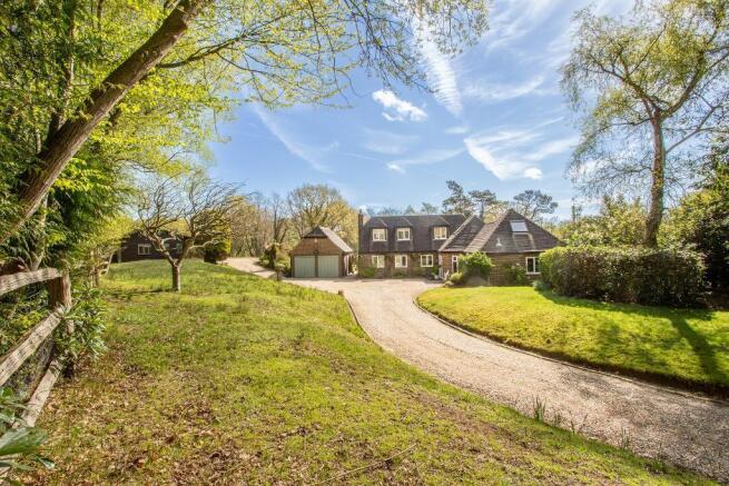 5 bed property, in Cross In Hand, £1,295,000