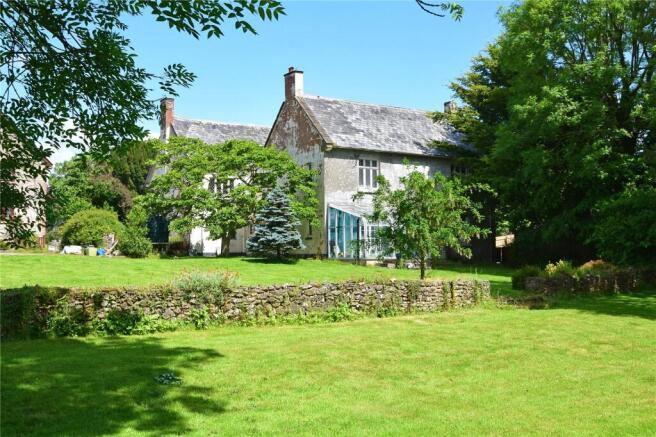 7 bed property, in Weston, £625,000